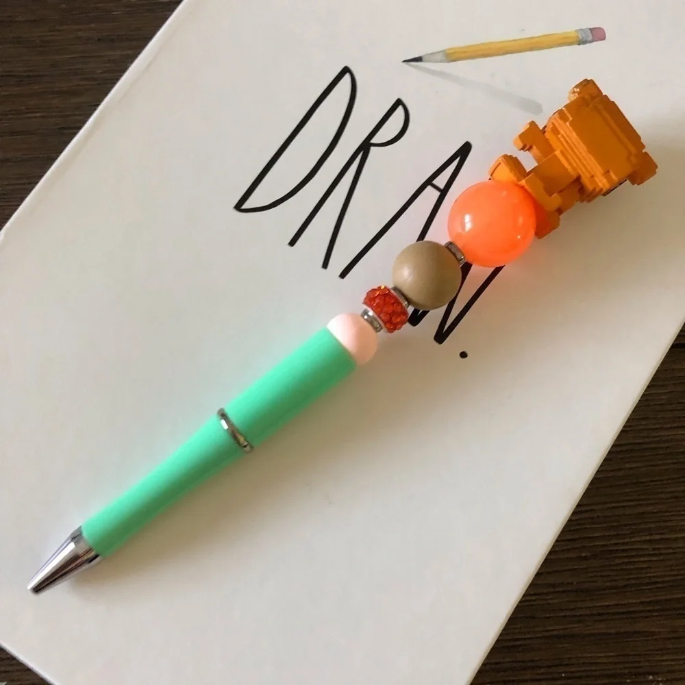 Disney Doorables: Winnie the Pooh: Pixel Tigger handmade beaded pen